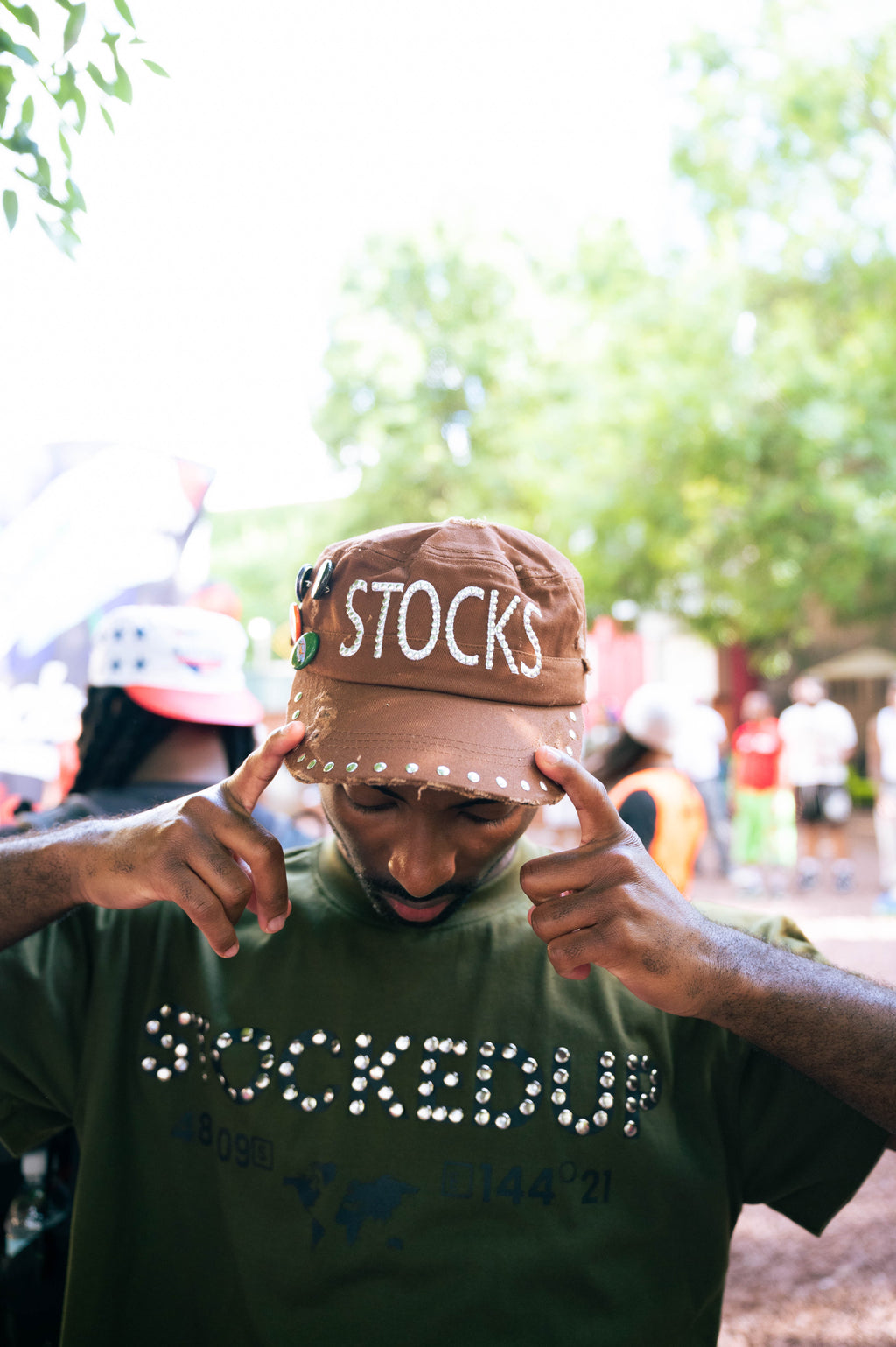 Stud stocks hat